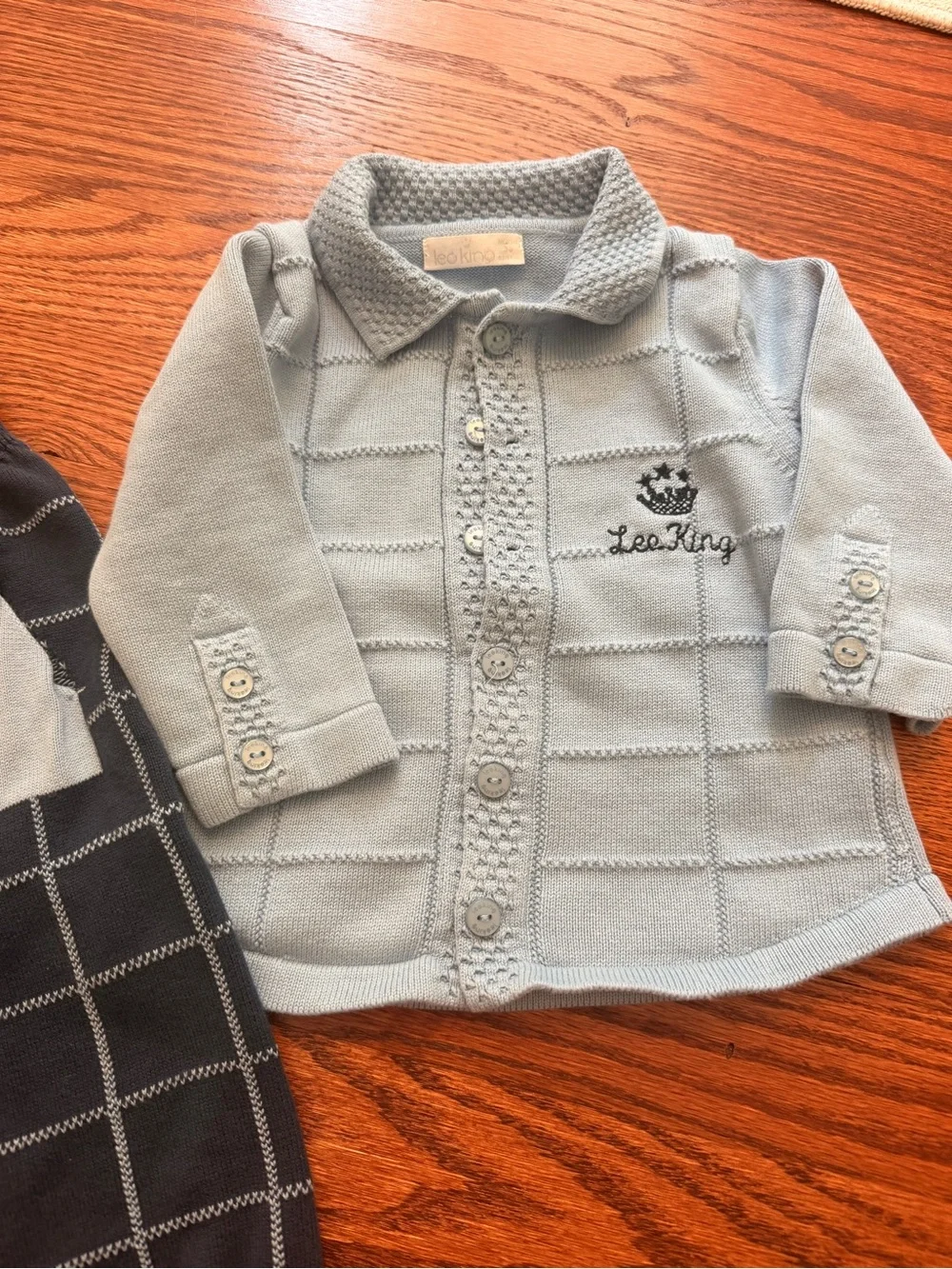 Lee King Matching Set, Button-Up Top and Knit Pants